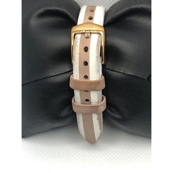 Fossil BQ1590IE Women's Leather Analog Silver Dial Quartz Genuine Watch HO340 - Picture 4 of 9